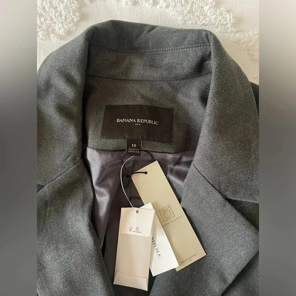 Banana Republic Flannel Suiting Blazer - Picture 5 of 9